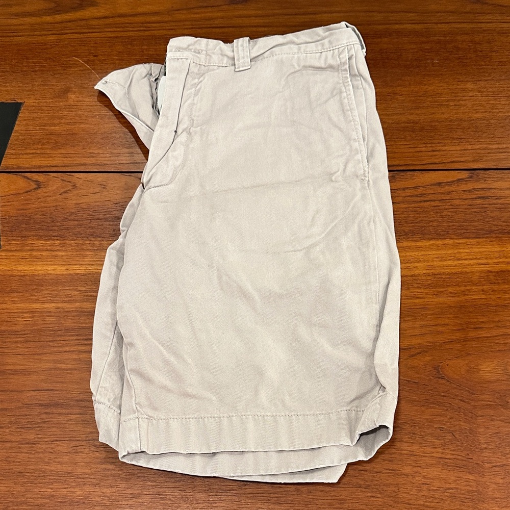J. Crew Men's Light Tan Flat Front Shorts